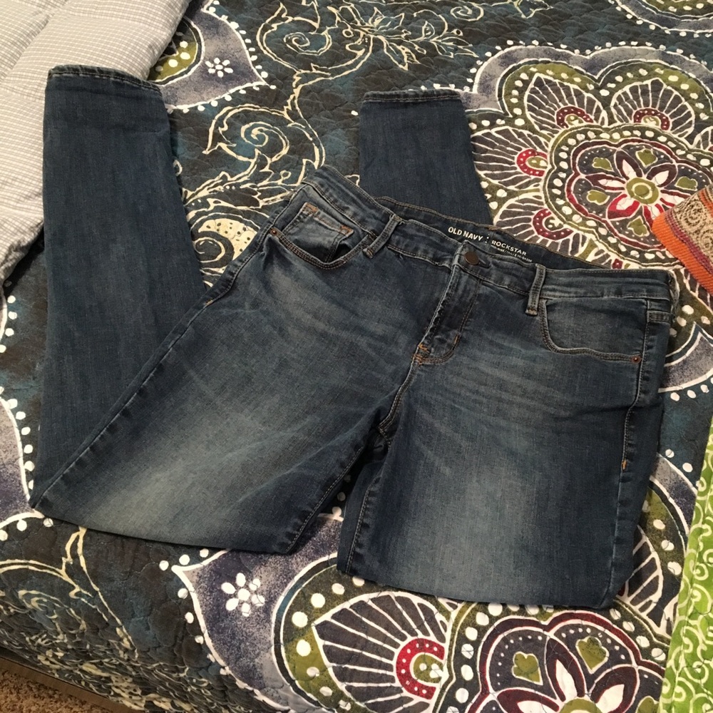 Old Navy Rockstar Skinny Jeans
